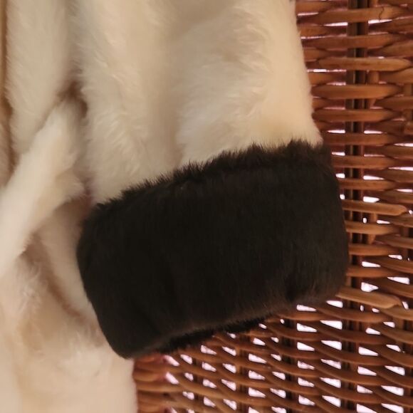 Vintage Sears Chic Faux Fur Coat with Black Accents - Picture 6 of 12